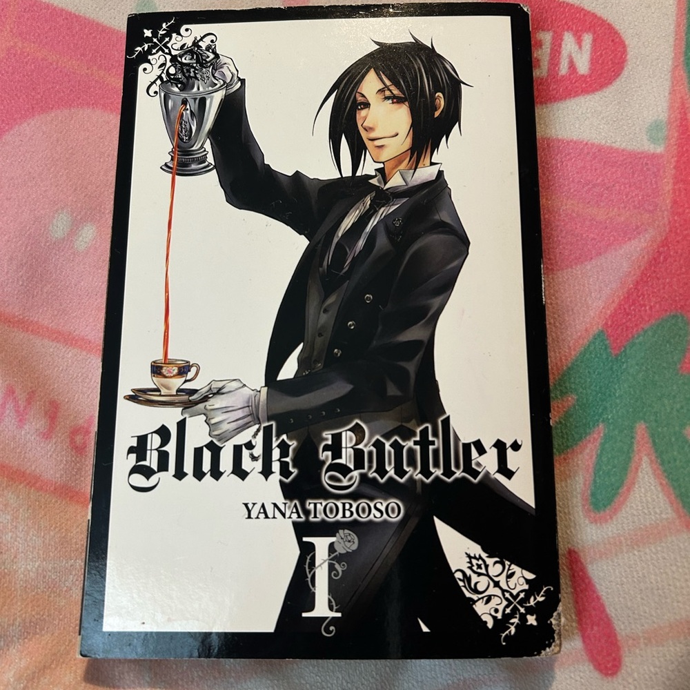 Manga Black Butler Volume 1 - Black and White Cover